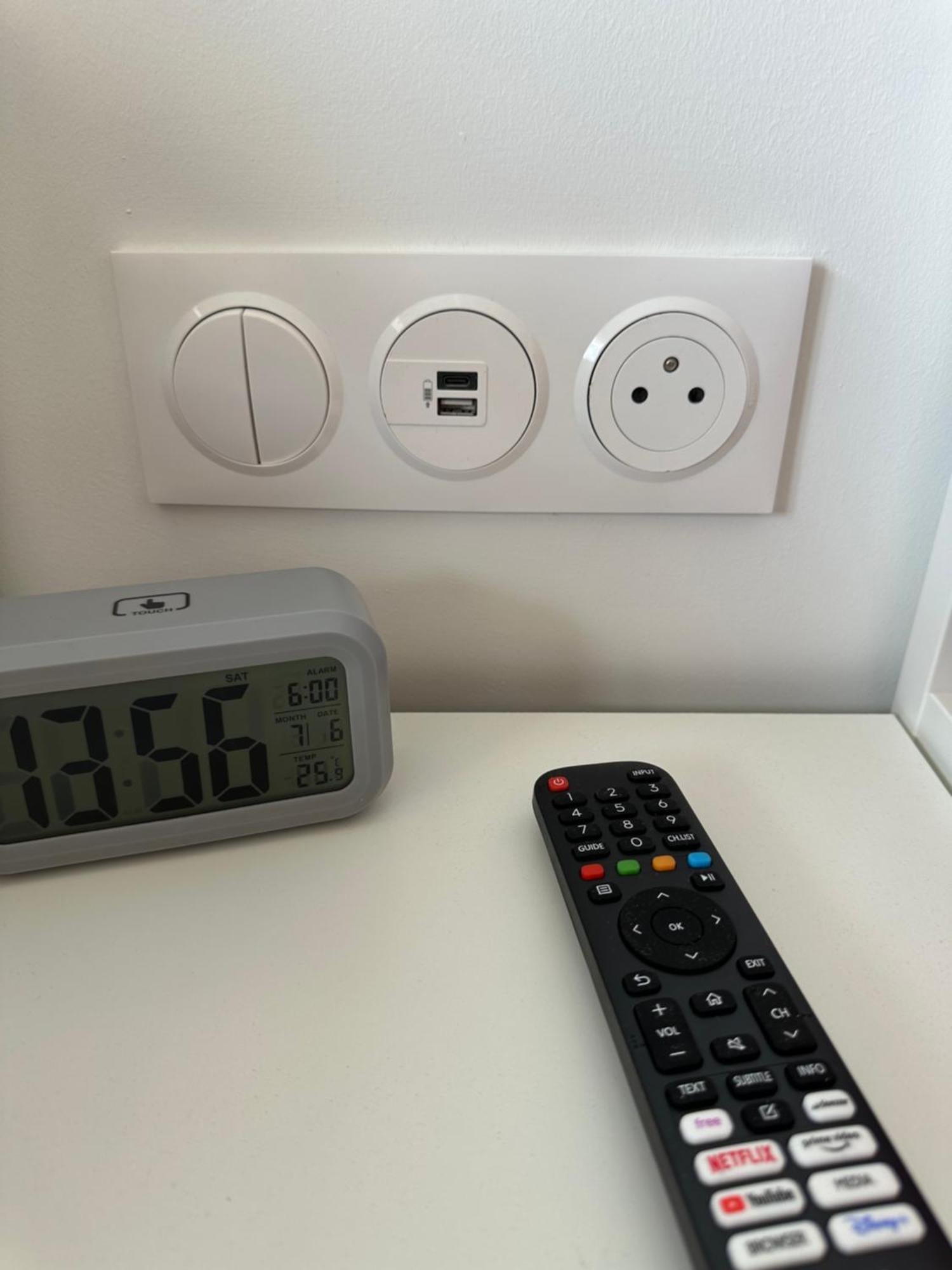 Paris Pantin Magnifique Appartement 4 Pieces De 108M2 Avec 2 Parking Interieur - Tres Cosy Pour 1 A 12 Personnes - Entierement Refait A Neuf Entire Apartment Luxurious And Warm - Pantin Paris 19 Eme Free Wifi Gratuit Esterno foto