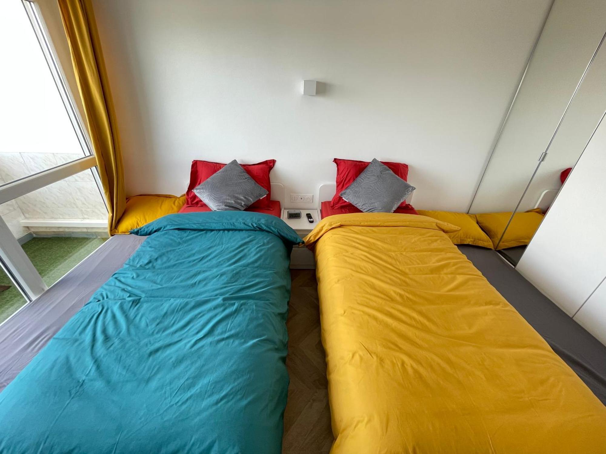 Paris Pantin Magnifique Appartement 4 Pieces De 108M2 Avec 2 Parking Interieur - Tres Cosy Pour 1 A 12 Personnes - Entierement Refait A Neuf Entire Apartment Luxurious And Warm - Pantin Paris 19 Eme Free Wifi Gratuit Esterno foto