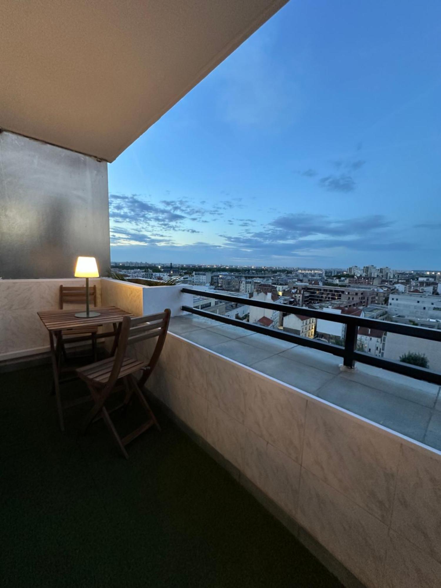 Paris Pantin Magnifique Appartement 4 Pieces De 108M2 Avec 2 Parking Interieur - Tres Cosy Pour 1 A 12 Personnes - Entierement Refait A Neuf Entire Apartment Luxurious And Warm - Pantin Paris 19 Eme Free Wifi Gratuit Esterno foto